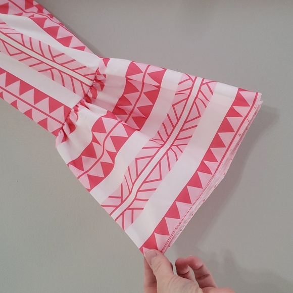 Sunday Up Dress Small Pink White Pattern Tiered Bell Sleeves Aztec Western Rodeo - Picture 4 of 15